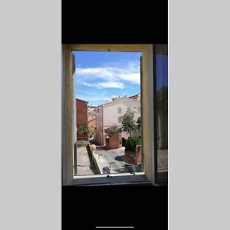 Appartamento Nel Centro Storico Ancona Bagian luar foto